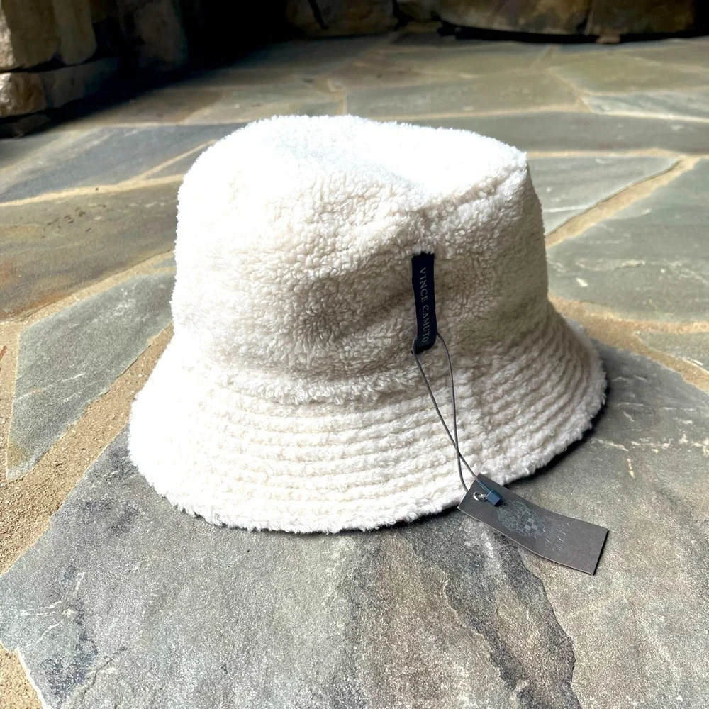Reversible Plaid Bucket Hat VINCE CAMUTO